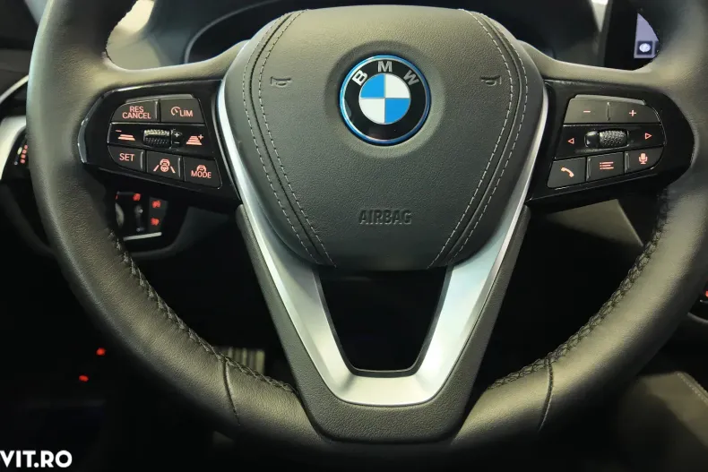 BMW Seria 5 din 2023 cu 15.600 km - oferta BMW136078 - foto 24