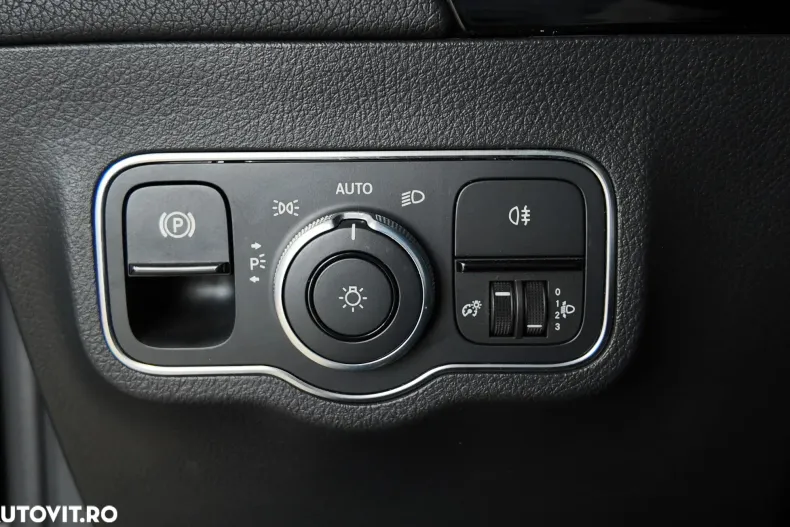 Mercedes-Benz GLA din 2020 cu 89.300 km - oferta MER136079 - foto 20