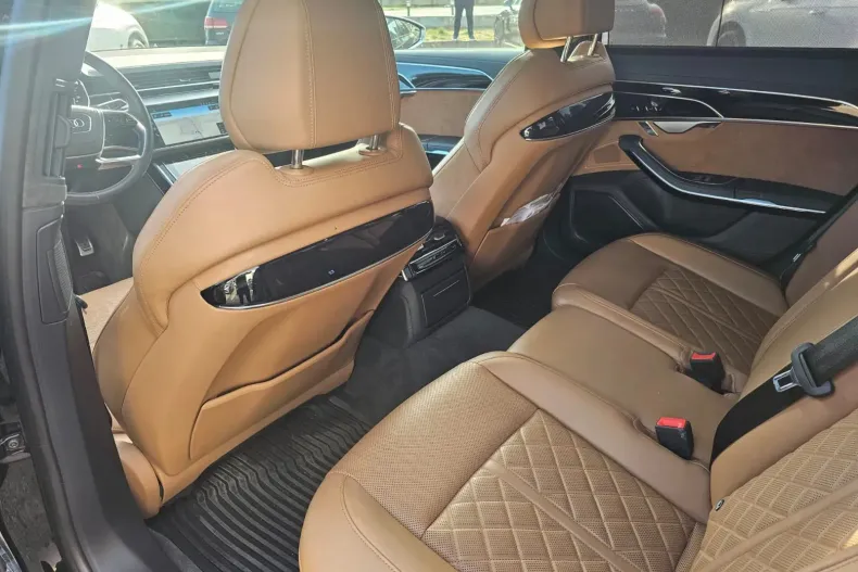 Audi S8 din 2021 cu 35.785 km - oferta AUD136089 - foto 13