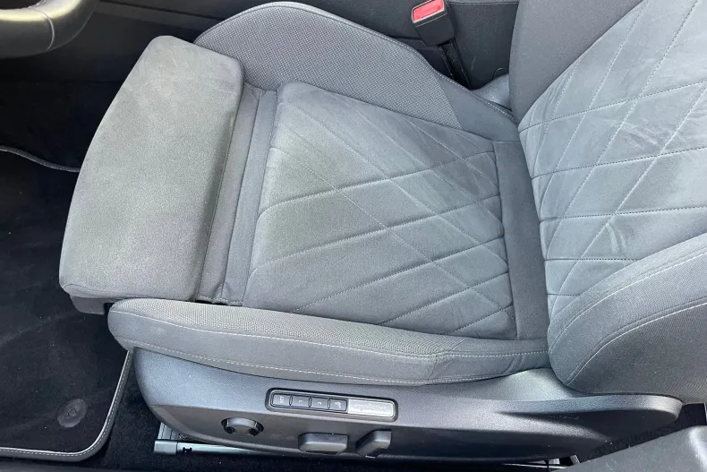 Volkswagen Golf din 2020 cu 122.230 km - oferta VOL136090 - foto 9