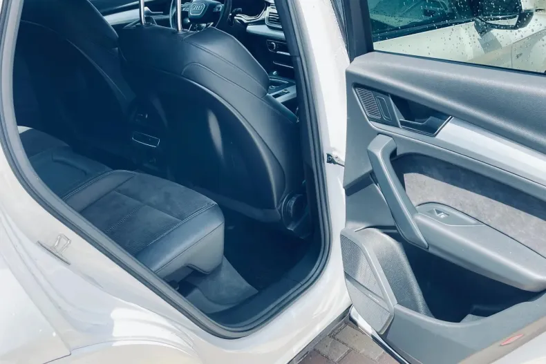 Audi Q5 din 2019 cu 87.629 km - oferta AUD136125 - foto 12