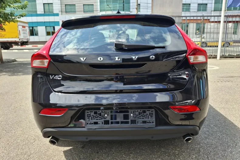 Volvo V40 din 2019 cu 142.000 km - oferta VOL136130 - foto 5