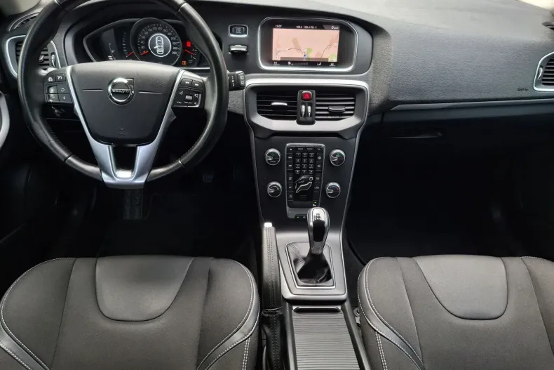 Volvo V40 din 2019 cu 142.000 km - oferta VOL136130 - foto 7