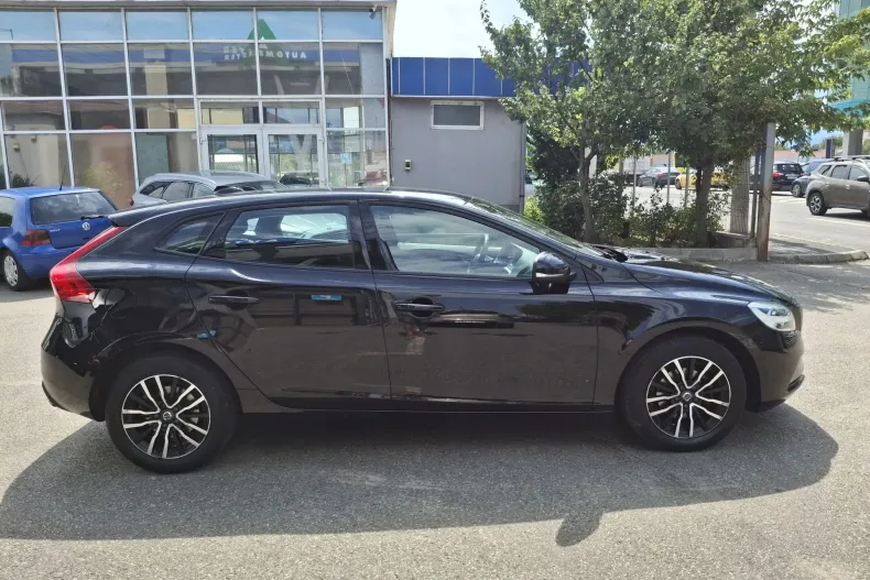 Volvo V40 din 2019 cu 142.000 km - oferta VOL136130 - foto 21