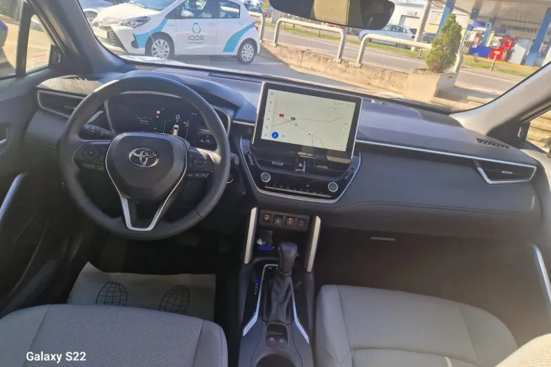 Toyota Corolla Cross din 2025 cu 1.580 km - oferta TOY136136 - foto 10