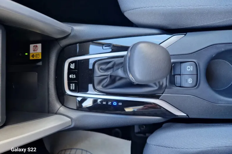 Toyota Corolla Cross din 2025 cu 7 km - oferta TOY136145 - foto 24