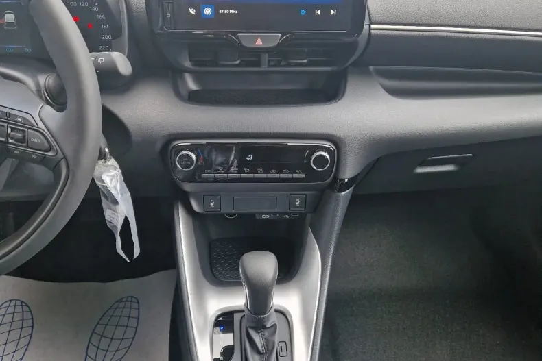 Toyota Yaris din 2025 cu 2 km - oferta TOY136155 - foto 13