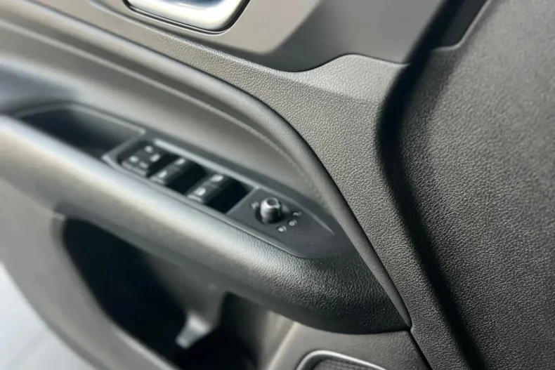 Jeep Compass din 2024 cu 1 km - oferta JEE136169 - foto 19