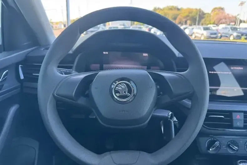 Skoda Scala din 2024 cu 43.138 km - oferta SKO136175 - foto 13