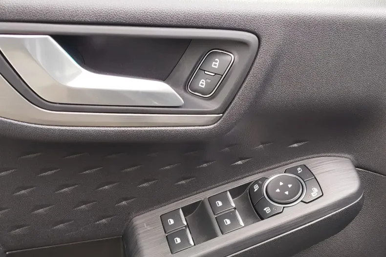 Ford Kuga din 2020 cu 77.680 km - oferta FOR136177 - foto 11