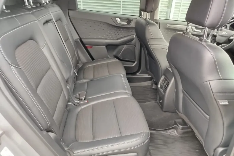 Ford Kuga din 2020 cu 77.680 km - oferta FOR136177 - foto 39