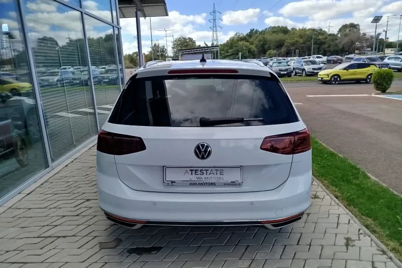 Volkswagen Passat din 2021 cu 160.873 km - oferta VOL136179 - foto 5