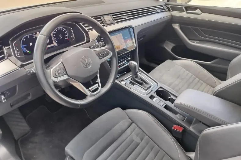 Volkswagen Passat din 2021 cu 160.873 km - oferta VOL136179 - foto 10