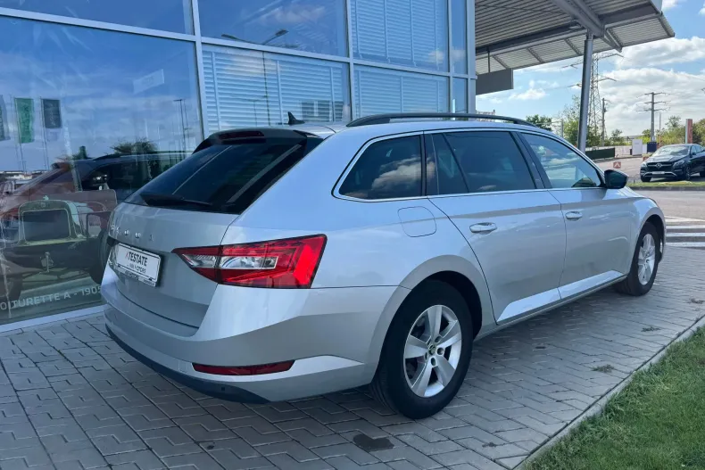 Skoda Superb din 2022 cu 138.883 km - oferta SKO136183 - foto 6