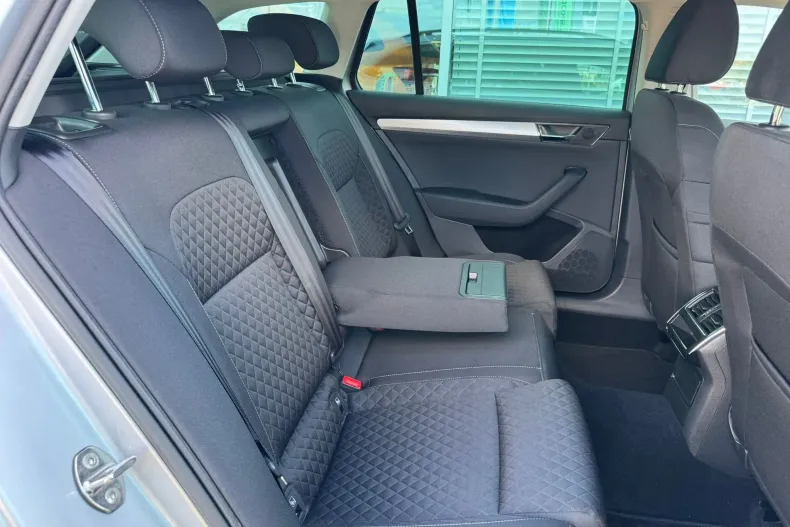 Skoda Superb din 2022 cu 138.883 km - oferta SKO136183 - foto 26