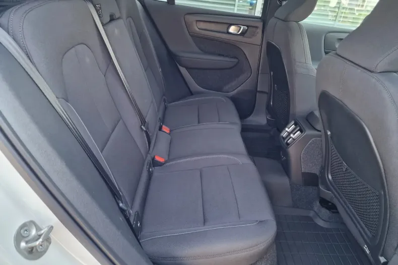 Volvo C40 din 2025 cu 864 km - oferta VOL136188 - foto 30