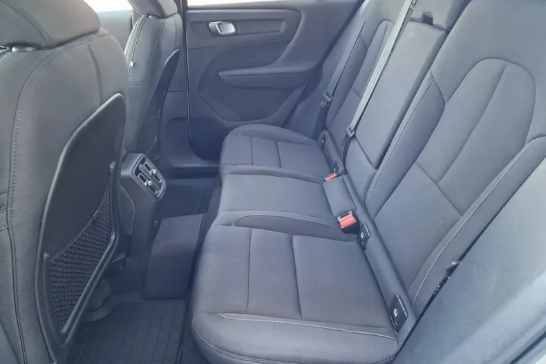 Volvo C40 din 2025 cu 864 km - oferta VOL136188 - foto 31