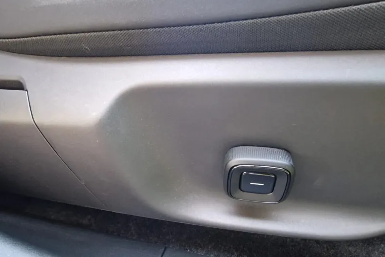 Volvo EX30 din 2025 cu 4.749 km - oferta VOL136189 - foto 21