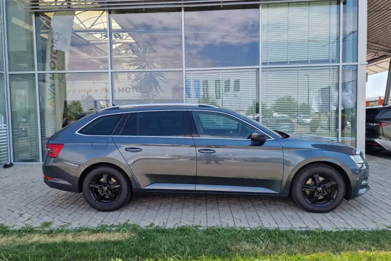 Skoda Superb din 2021 cu 154.056 km - oferta SKO136194 - foto 4