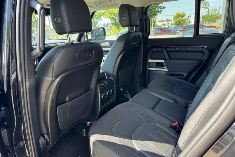 Land Rover Defender din 2020 cu 167.000 km - oferta LAN136209 - foto 17