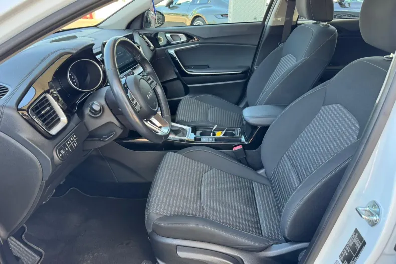 Kia XCeed din 2022 cu 39.300 km - oferta KIA136210 - foto 10