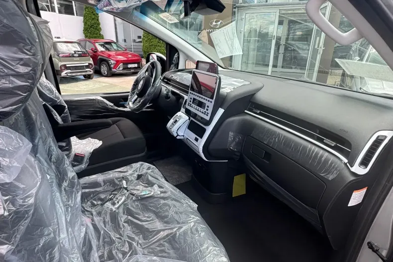 Hyundai STARIA din 2025 cu 1 km - oferta HYU136236 - foto 5