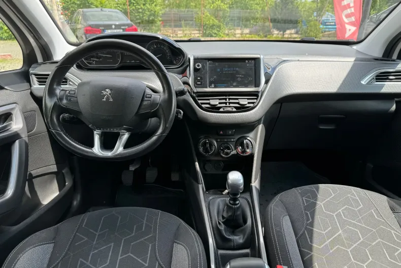 Peugeot 2008 din 2019 cu 87.000 km - oferta PEU136269 - foto 3