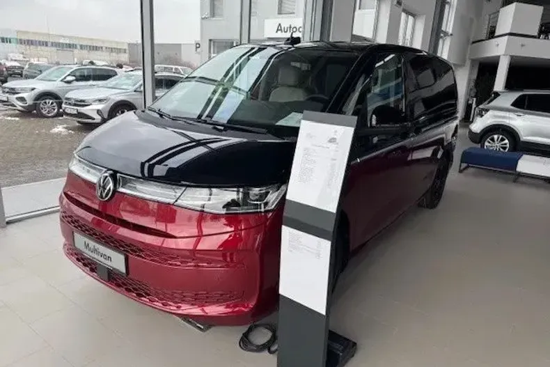 Volkswagen Multivan din 2025 cu 189 km - oferta VOL136279 - foto 1