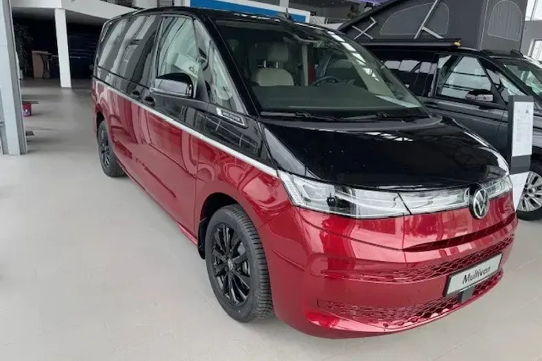 Volkswagen Multivan din 2025 cu 189 km - oferta VOL136279 - foto 2