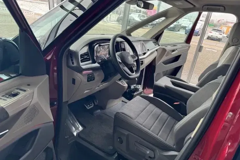 Volkswagen Multivan din 2025 cu 189 km - oferta VOL136279 - foto 6