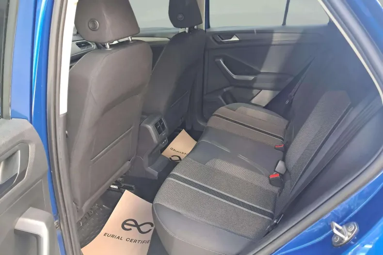 Volkswagen T-Roc din 2021 cu 140.208 km - oferta VOL136298 - foto 24