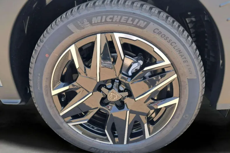 Peugeot 3008 din 2025 cu 5 km - oferta PEU136300 - foto 21