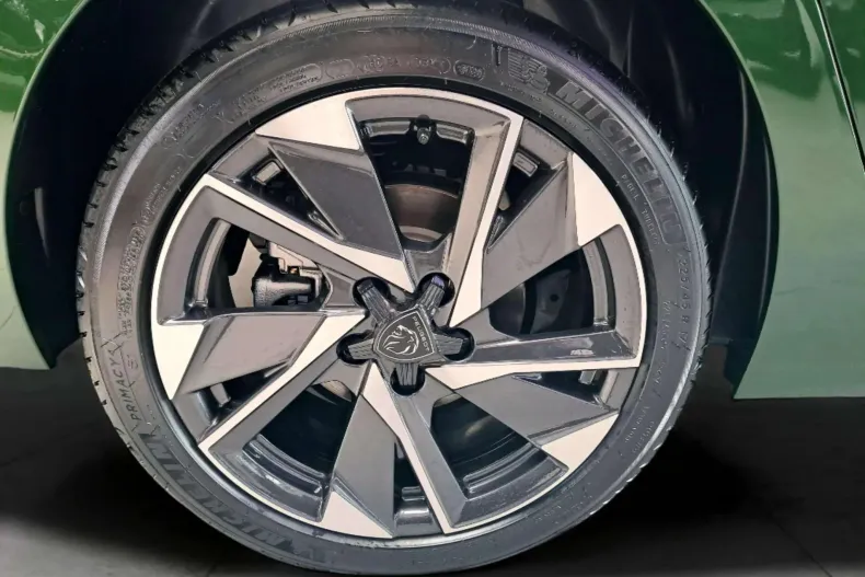 Peugeot 308 din 2024 cu 200 km - oferta PEU136310 - foto 8