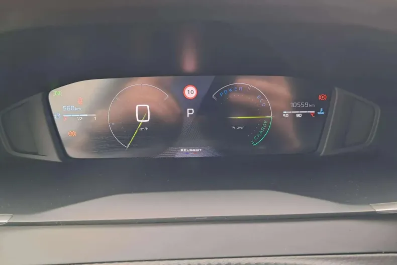 Peugeot 208 din 2024 cu 10.559 km - oferta PEU136312 - foto 8