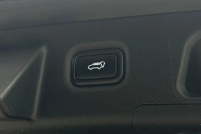 Hyundai SANTA FE din 2019 cu 155.446 km - oferta HYU136323 - foto 27