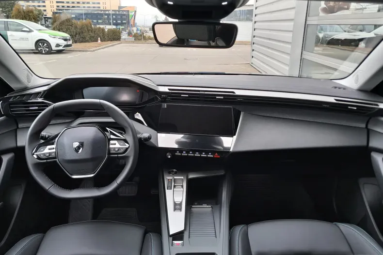 Peugeot 308 din 2024 cu 6.500 km - oferta PEU136347 - foto 8