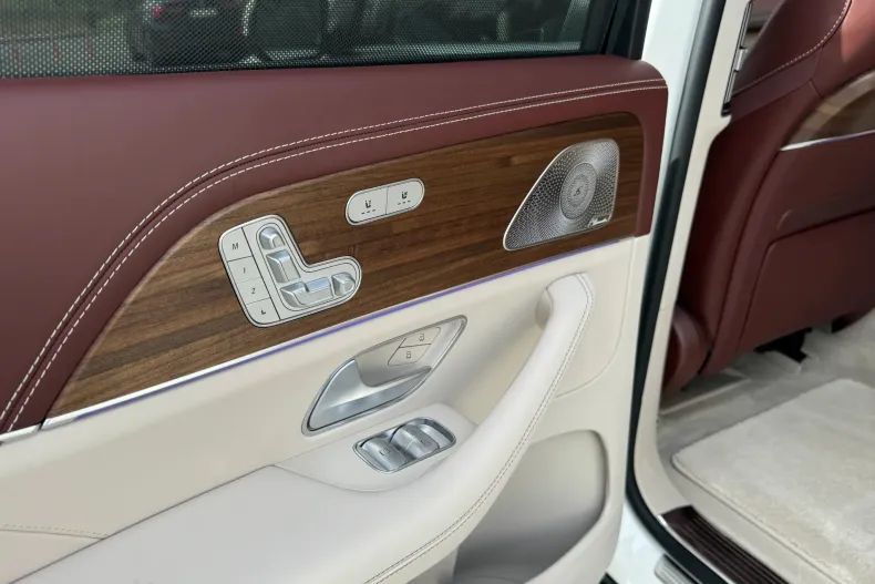 Mercedes-Benz GLS Maybach din 2023 cu 8.900 km - oferta MER136383 - foto 12