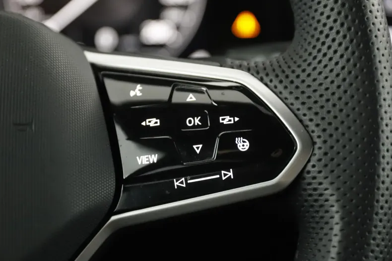 Volkswagen Touareg din 2021 cu 135.336 km - oferta VOL136404 - foto 19