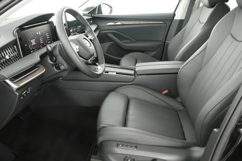 Skoda Superb din 2024 cu 18.897 km - oferta SKO136420 - foto 9