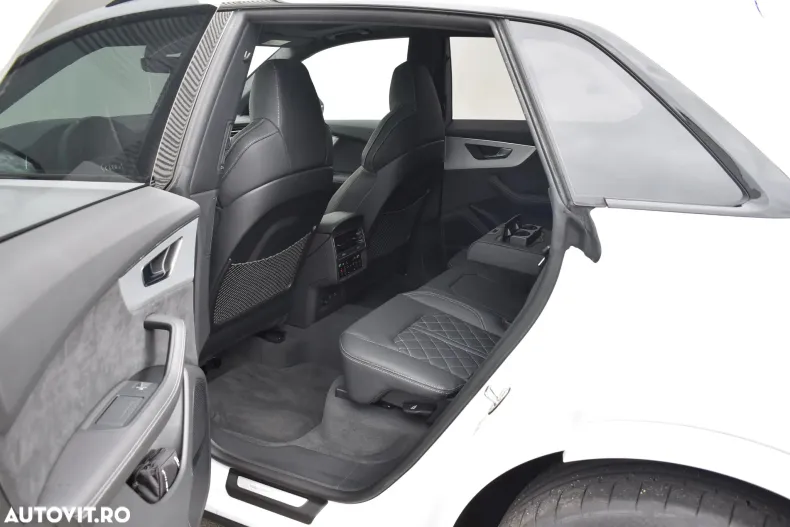 Audi Q8 din 2025 cu 3.000 km - oferta AUD136426 - foto 27