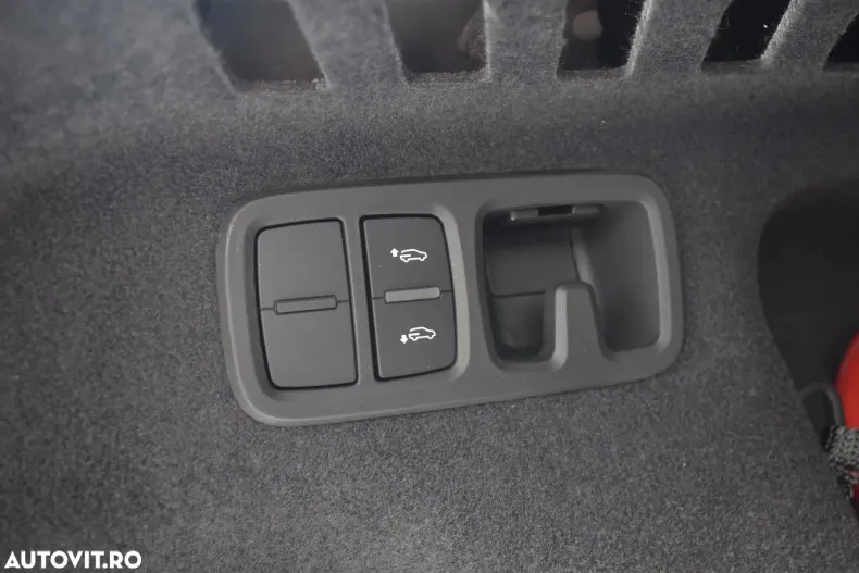 Audi Q8 din 2025 cu 3.000 km - oferta AUD136426 - foto 32