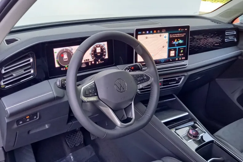 Volkswagen Tiguan din 2025 cu 2.900 km - oferta VOL136438 - foto 4