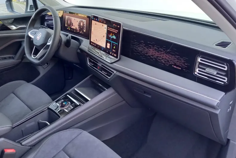 Volkswagen Tiguan din 2025 cu 2.900 km - oferta VOL136438 - foto 15