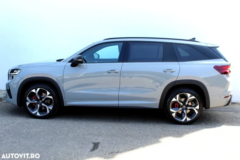 Skoda Kodiaq din 2025 cu 10.000 km - oferta SKO136439 - foto 3