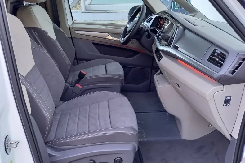 Volkswagen Multivan din 2025 cu 5.000 km - oferta VOL136440 - foto 10