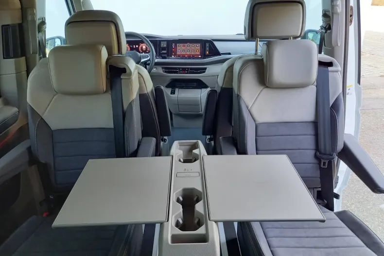 Volkswagen Multivan din 2025 cu 5.000 km - oferta VOL136440 - foto 20