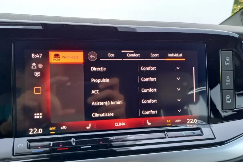 Volkswagen Multivan din 2025 cu 5.000 km - oferta VOL136440 - foto 23