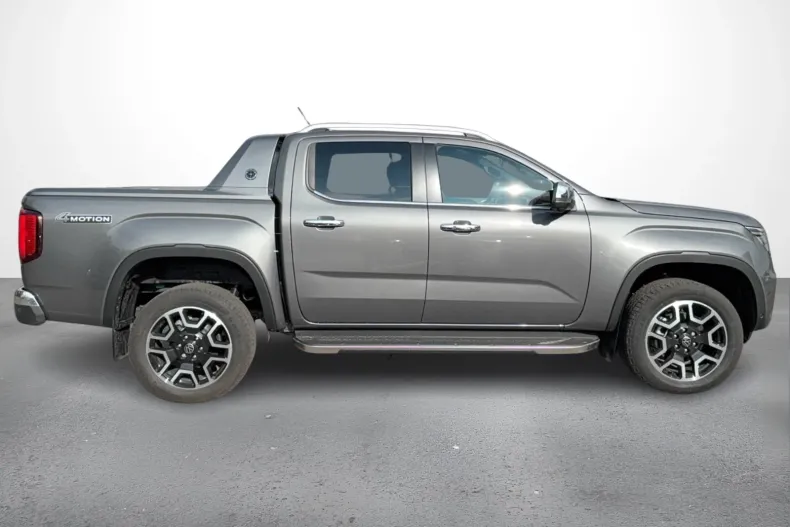Volkswagen Amarok din 2025 cu 4.200 km - oferta VOL136441 - foto 4