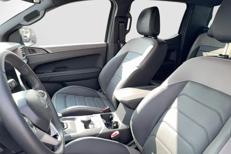 Volkswagen Amarok din 2025 cu 4.200 km - oferta VOL136441 - foto 8