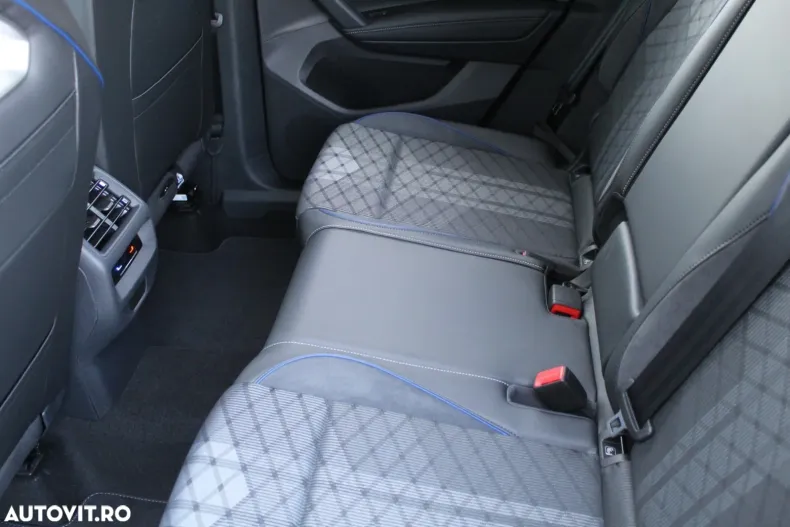 Volkswagen Tiguan din 2025 cu 7.300 km - oferta VOL136444 - foto 12